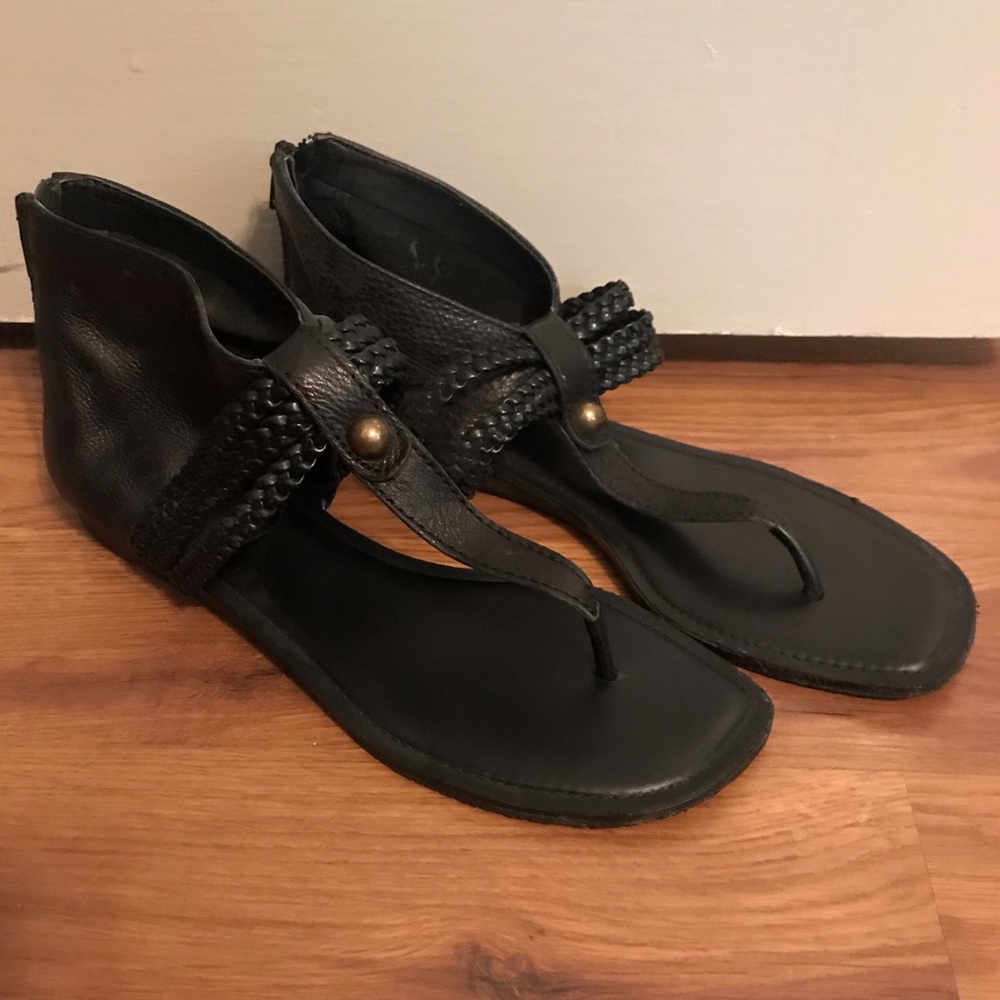 Gianni Bini sandals